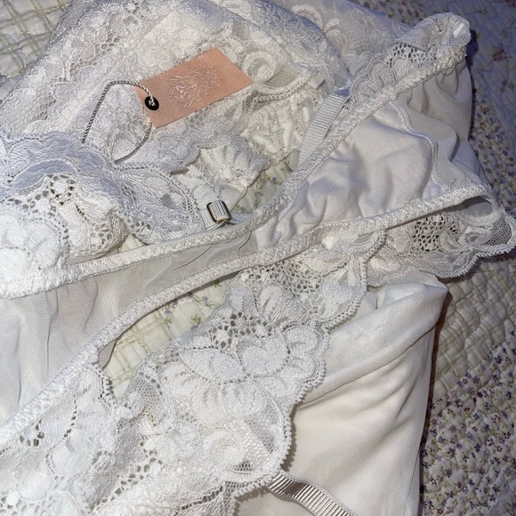 NWT HAH Bodysuit Sz XL🤍 - Picture 9 of 16